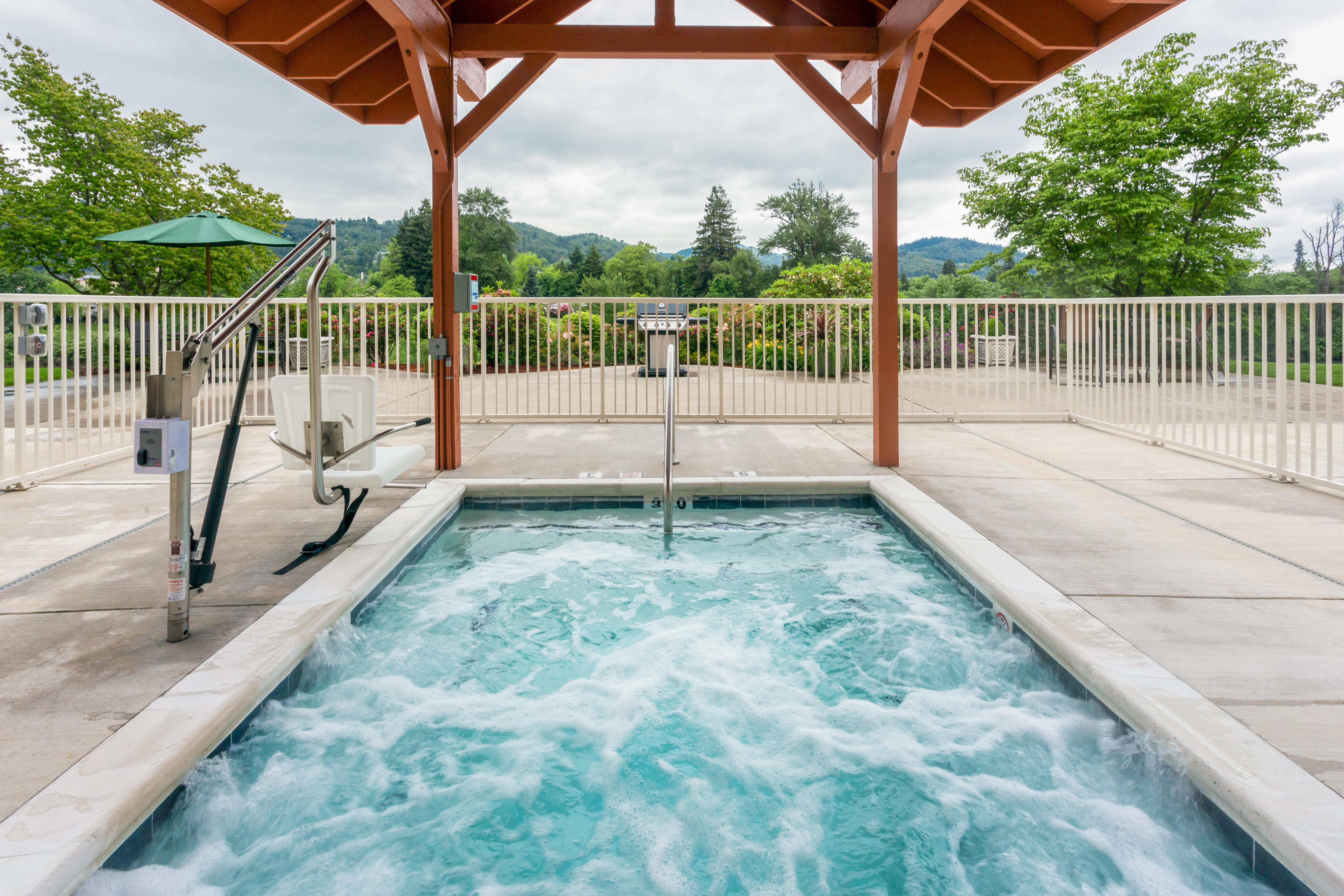 Holiday Inn Express Roseburg By Ihg Exteriér fotografie