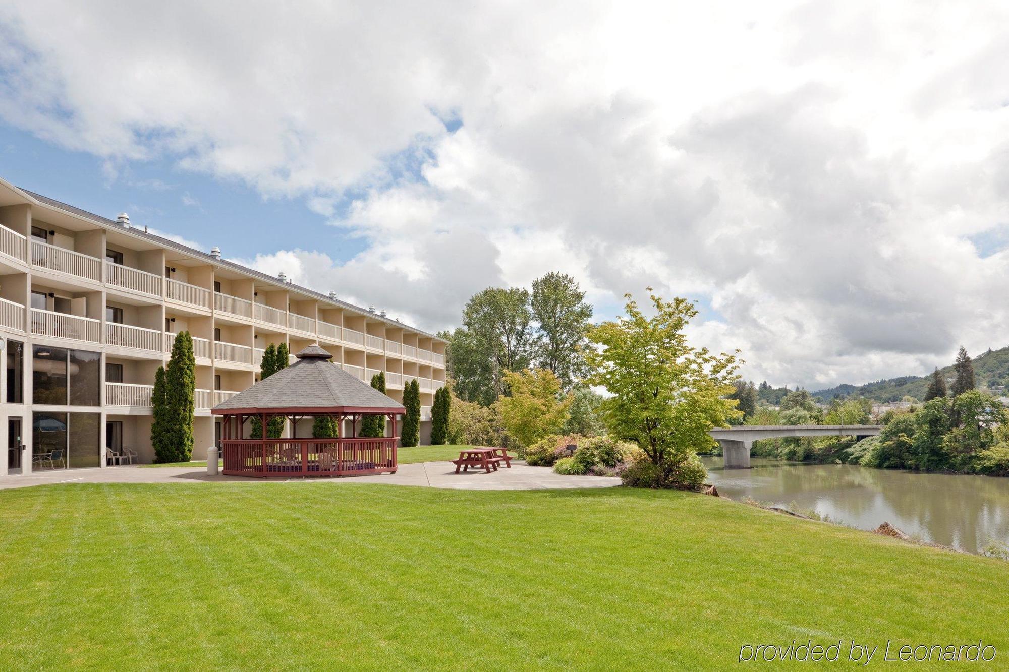 Holiday Inn Express Roseburg By Ihg Exteriér fotografie